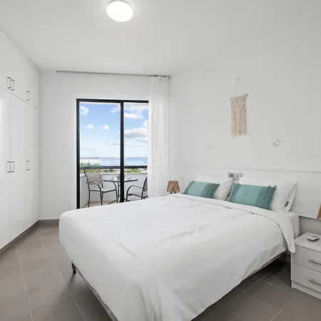Modern Seafront With Marina Views Appartement Larnaca